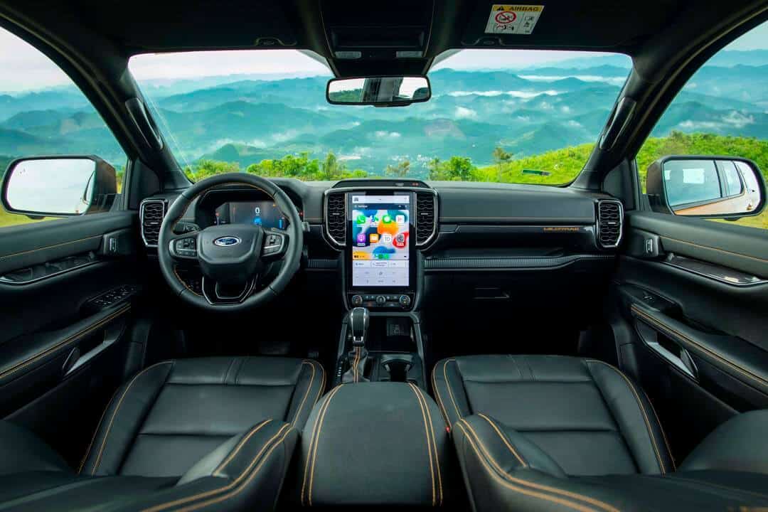 ford ranger wildtrak mau vang noi that