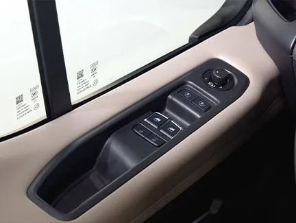 Ford Transit 2024 - Nút bấm điều khiển cửa điện cạnh ghế lái²