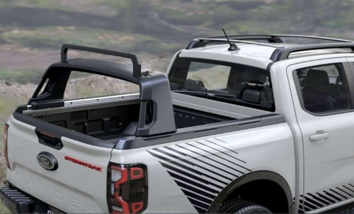 Hệ thống giá đỡ đa năng trên xe Ford Ranger Stormtrak 2024