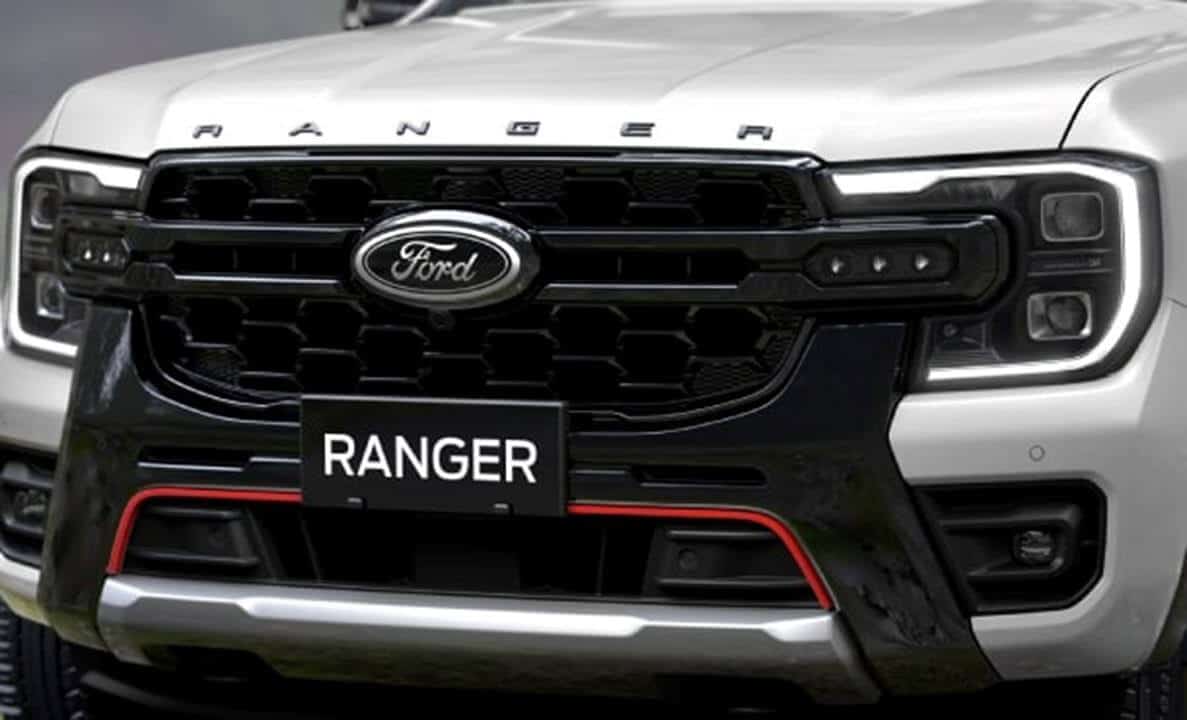 Lưới tản nhiệt thiết kế độc đáo trên xe Ford Ranger Stormtrak 2024